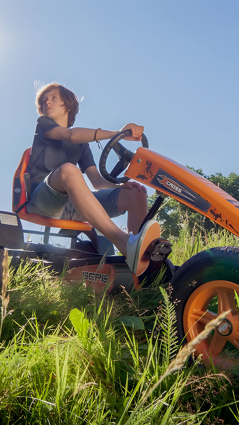 Familienprogramm mit Pedal Cars am Tag der offenen Tür bei Hahner Technik